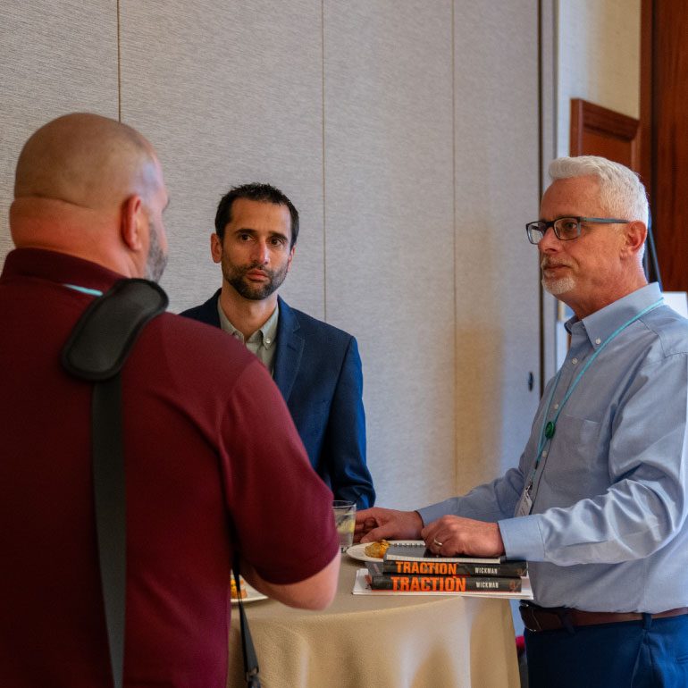 At AgencyBloc, we prioritize working with and learning from our clients