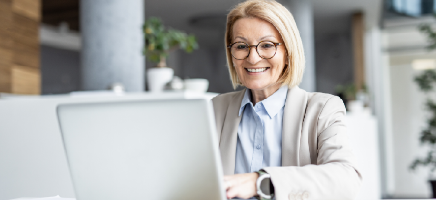 Health insurance agent working on a computer 