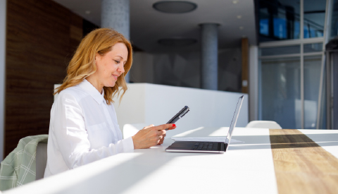 How to Improve Internal Communication with an Agency Management System