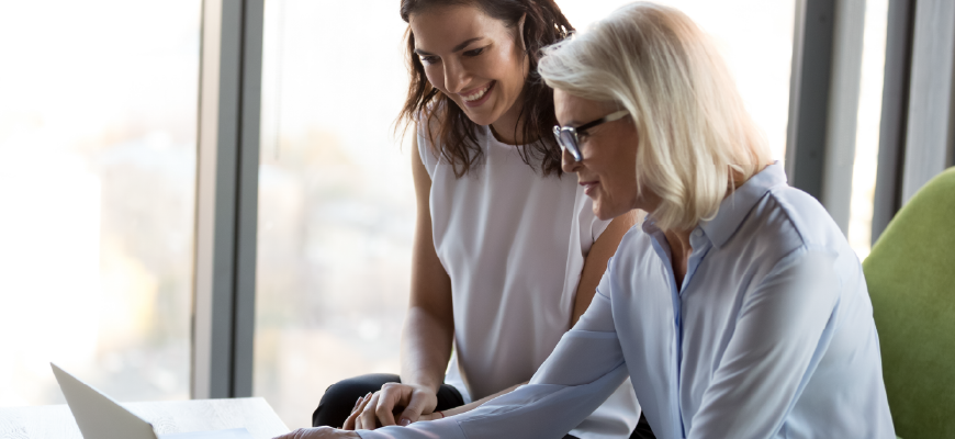 Broker meeting with client