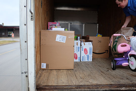 Toy drive loadin